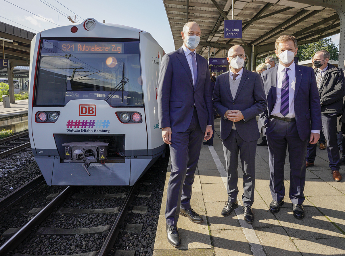 Allemagne : un train autonome sur les rails Ã  Hambourg, "une premiÃ¨re mondiale"