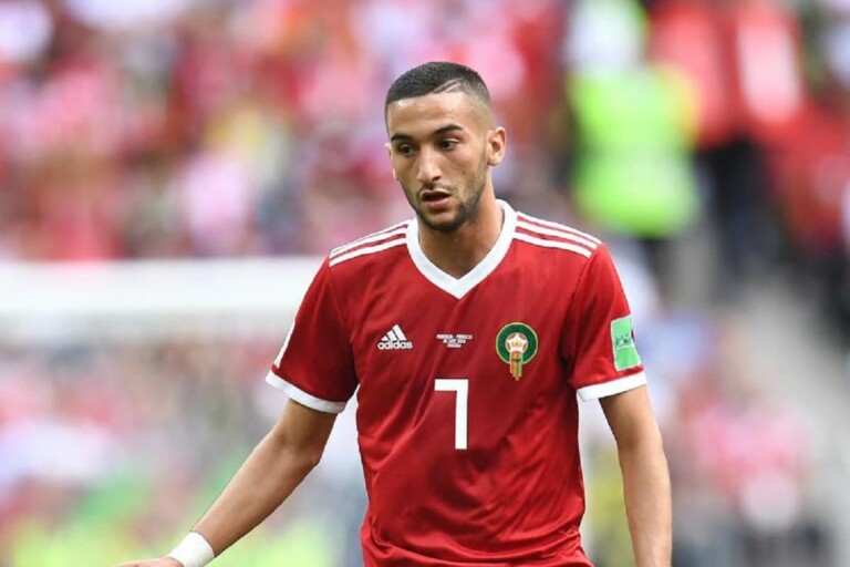 Hakim Ziyech avec le maillot du Maroc