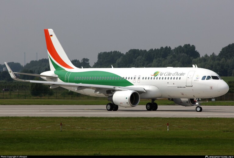 Un avion de la compagnie Air CÃ´te dâ€™Ivoire