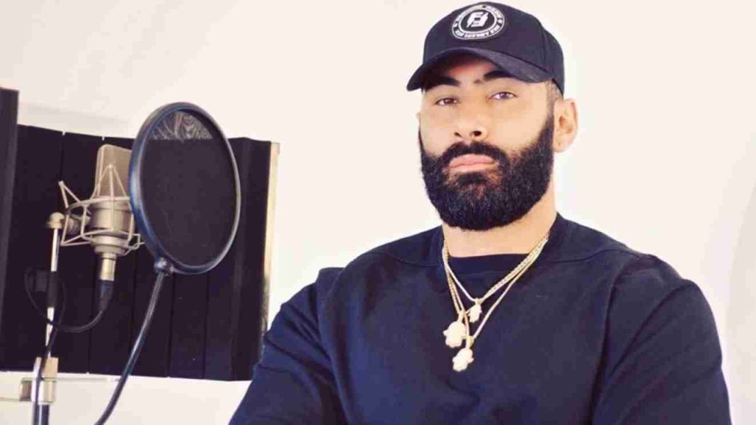 Le rappeur franÃ§ais La Fouine @ gnakrylive