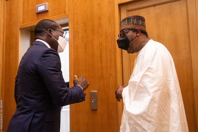 Boni Yayi reÃ§u par Patrice Talon au palais de la prÃ©sidence