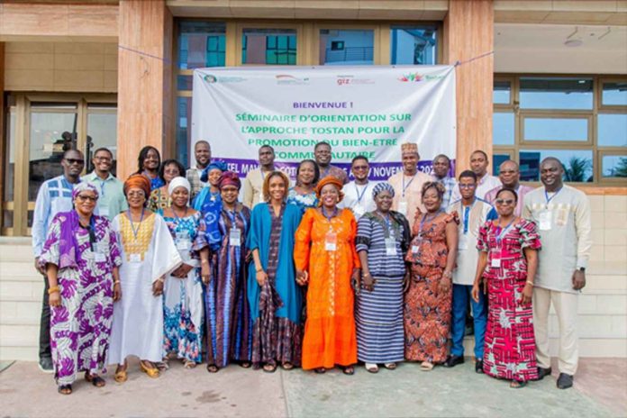 SeÌminaire d'orientation sur l'approche TOSTAN aÌ€ Cotonou au BÃ©nin